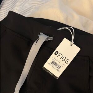 Figs Kade cargo scrub pants